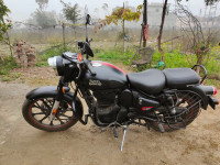 Matte Stealth Black Royal Enfield Classic 350 Dual Channel BS6