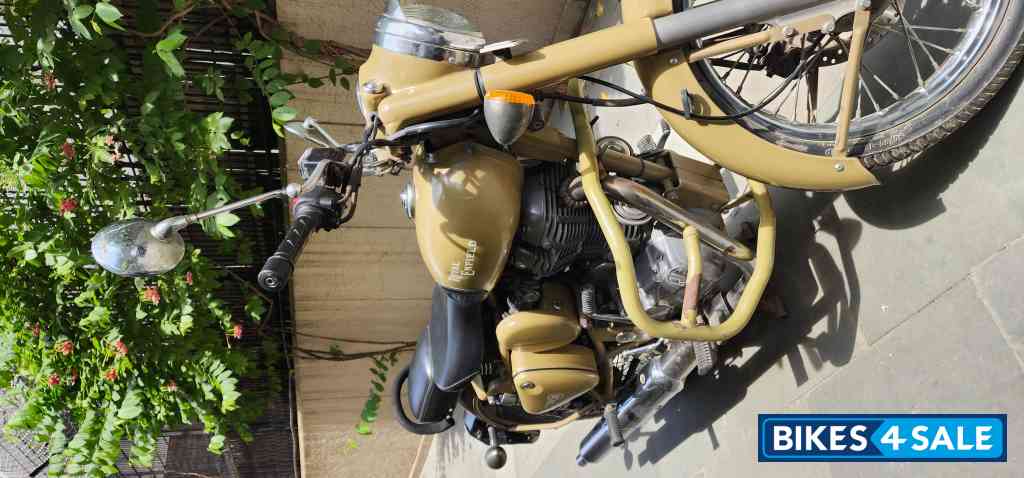 Royal Enfield Classic Desert Storm