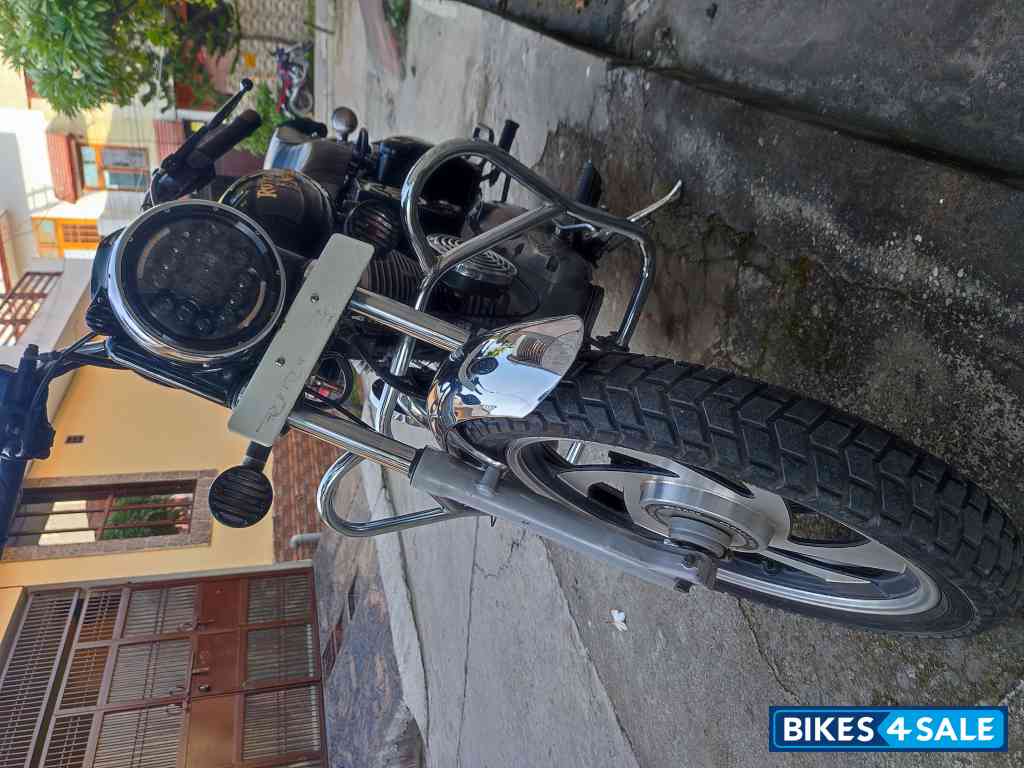 Black & Chrome Royal Enfield Bullet Electra Twinspark