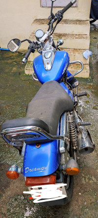 Bajaj Avenger 220 DTS-i