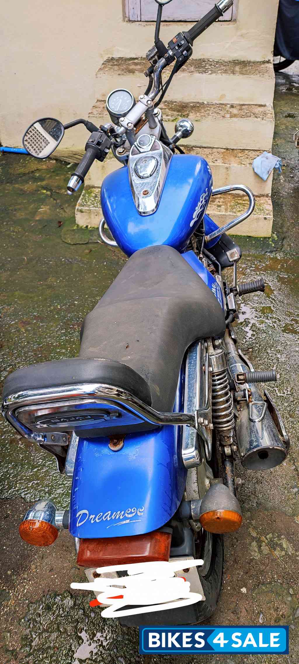 Bajaj Avenger 220 DTS-i