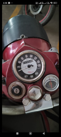 Maroon Royal Enfield Classic 350