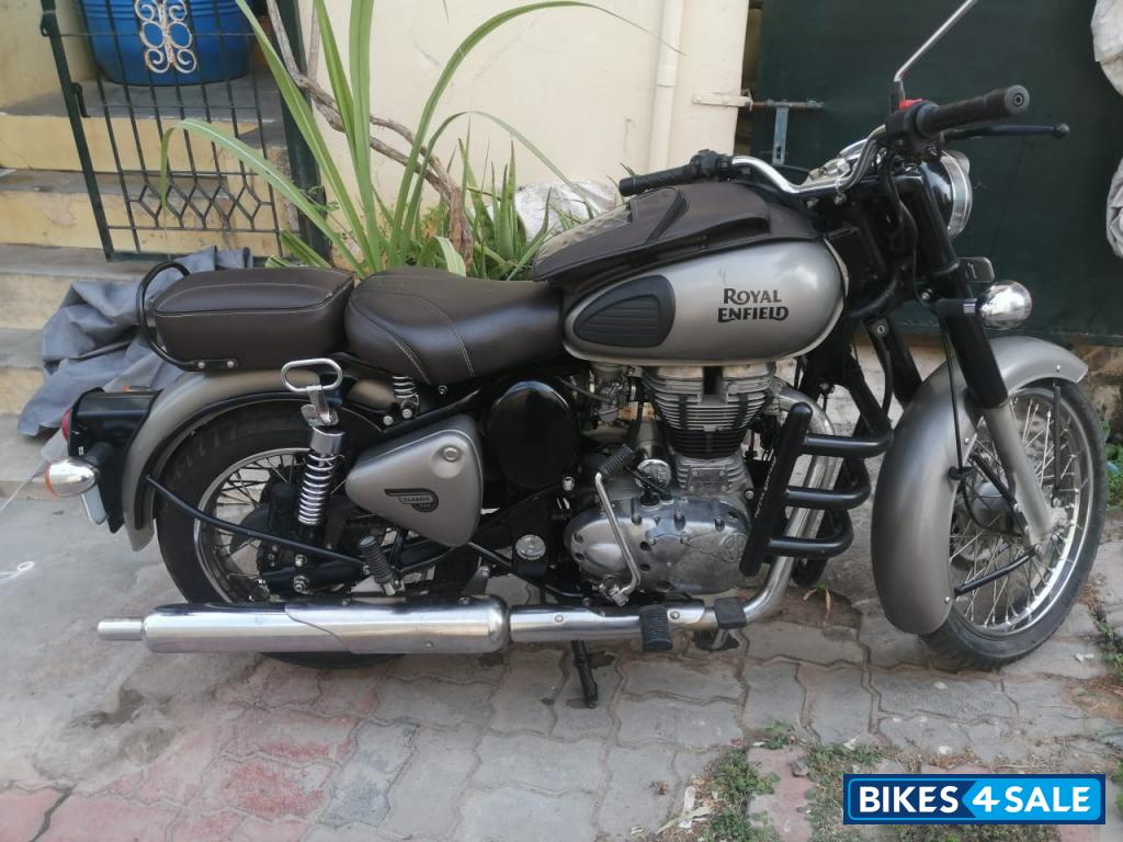 Gun Metal Grey Royal Enfield Classic 350 BS VI
