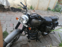 Gun Metal Grey Royal Enfield Classic 350 BS VI