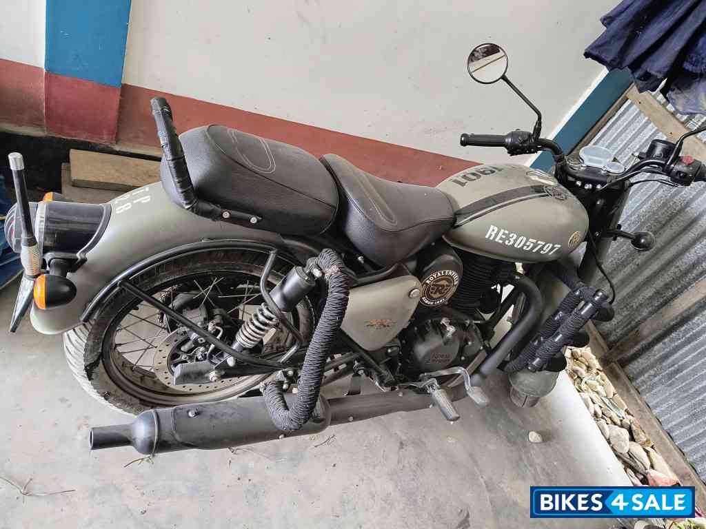 March Grey Royal Enfield Classic 350 Dual Channel BS6
