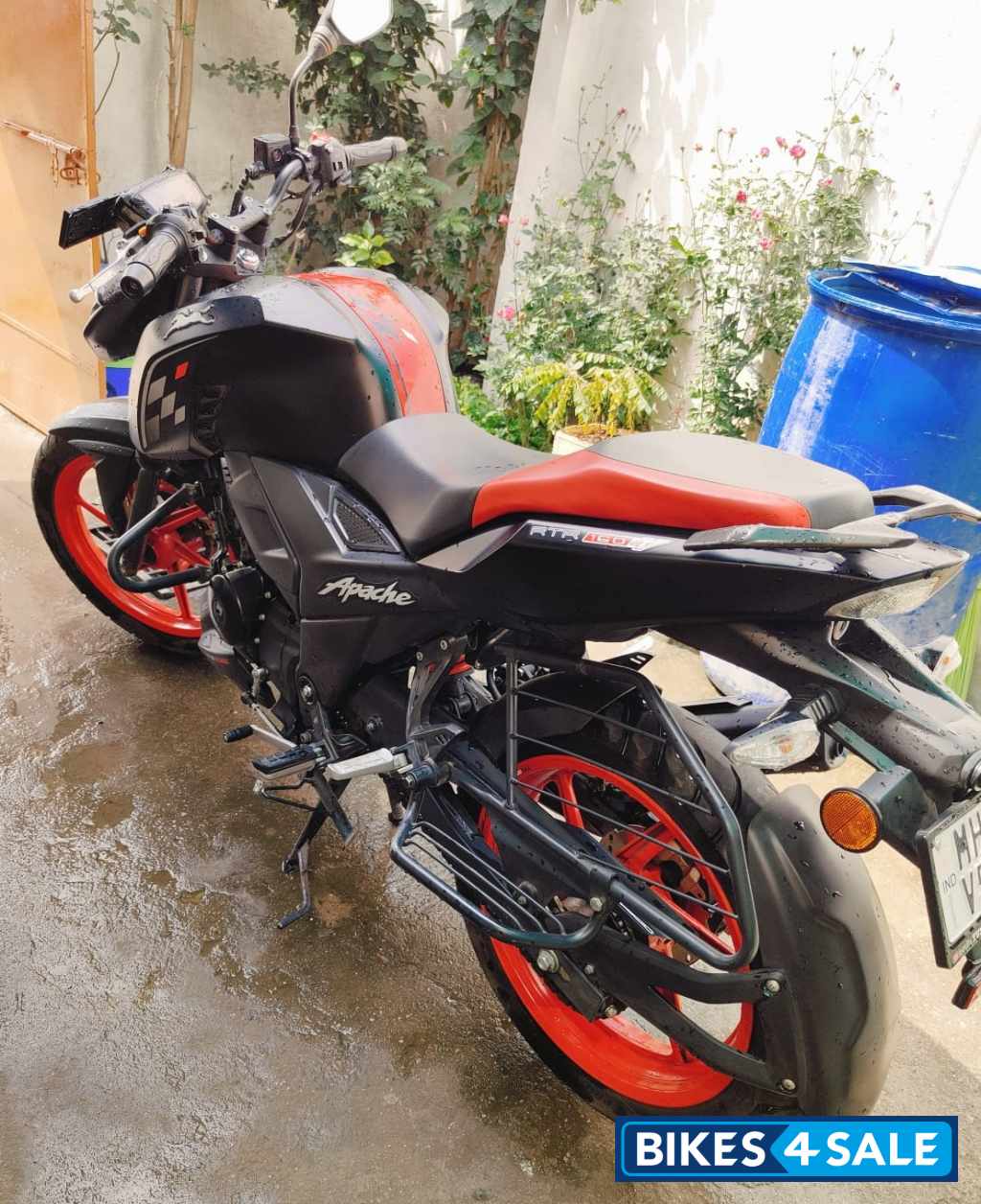 TVS Apache RTR 160 4V