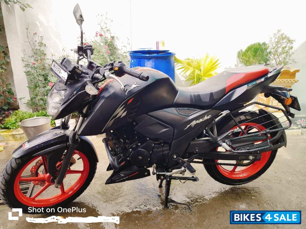 TVS Apache RTR 160 4V