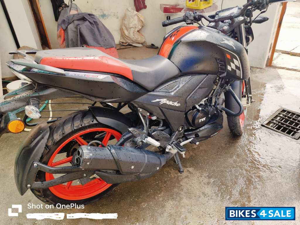 TVS Apache RTR 160 4V