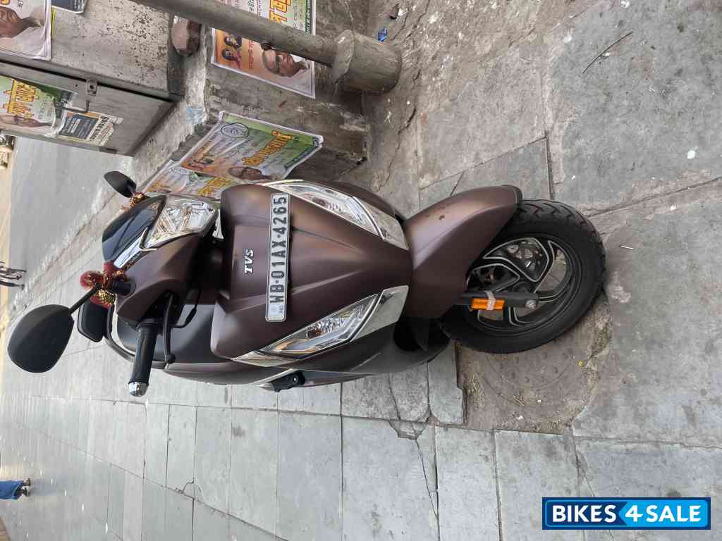 Bronze TVS Jupiter 125 SmartXonnect