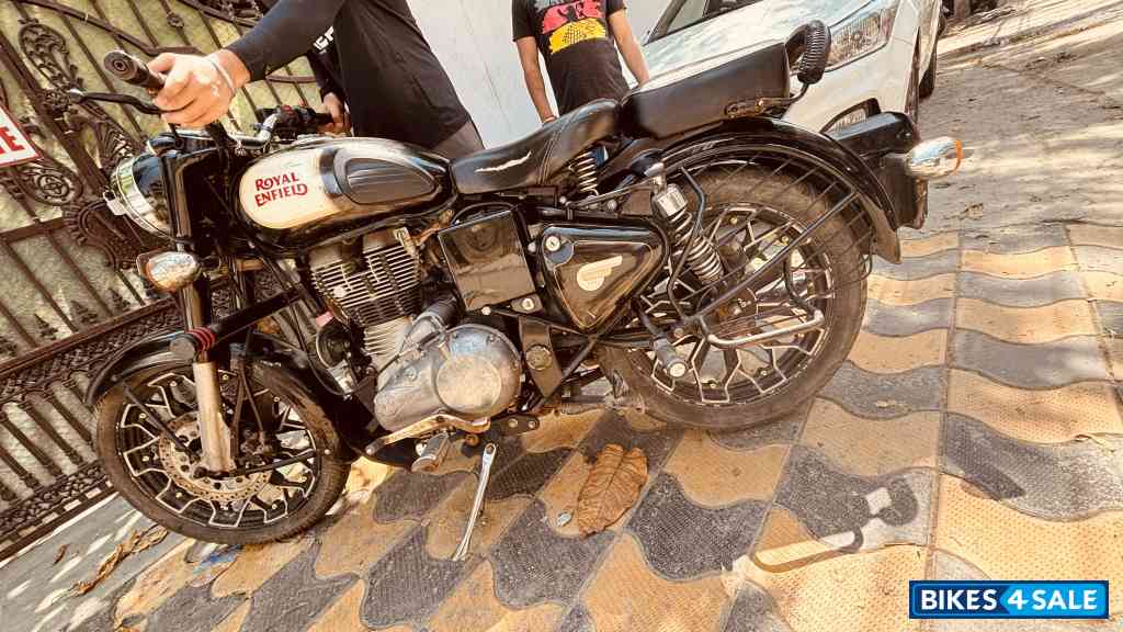 Royal Enfield Classic 350
