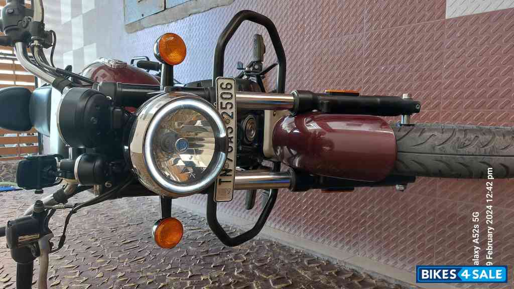 Red Royal Enfield Meteor 350 Stellar