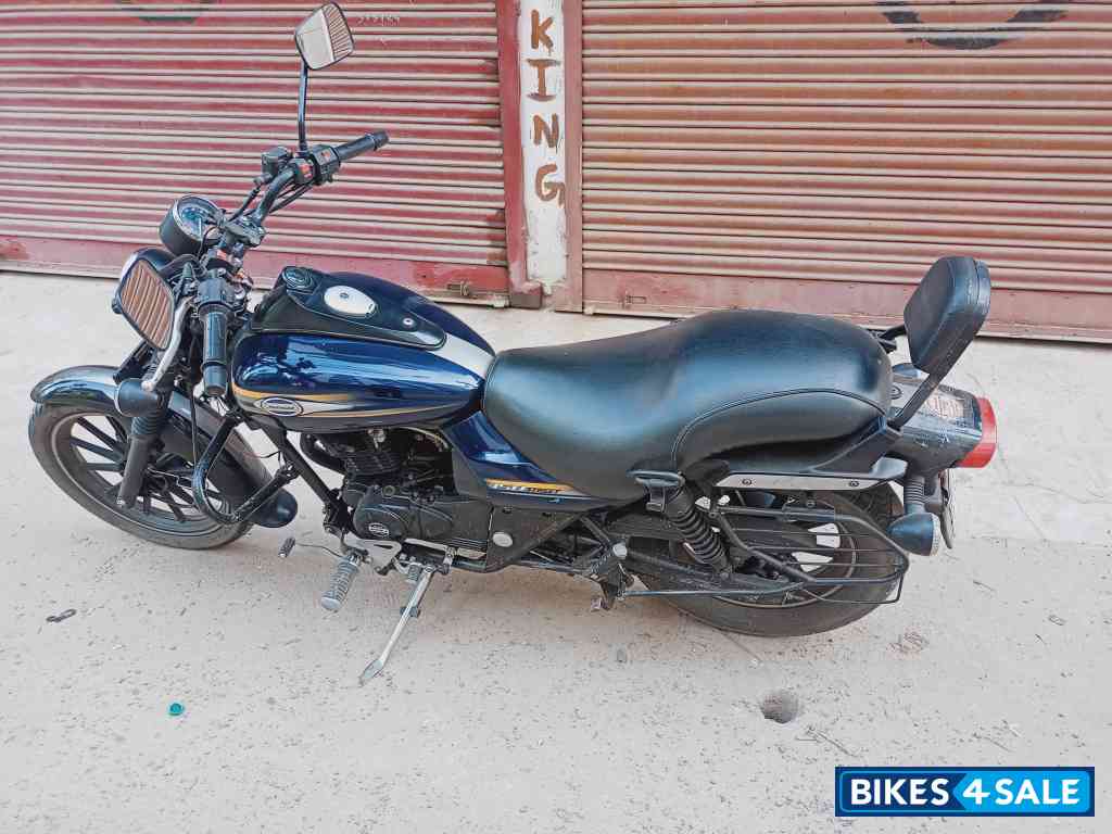 Bajaj Avenger Street 150