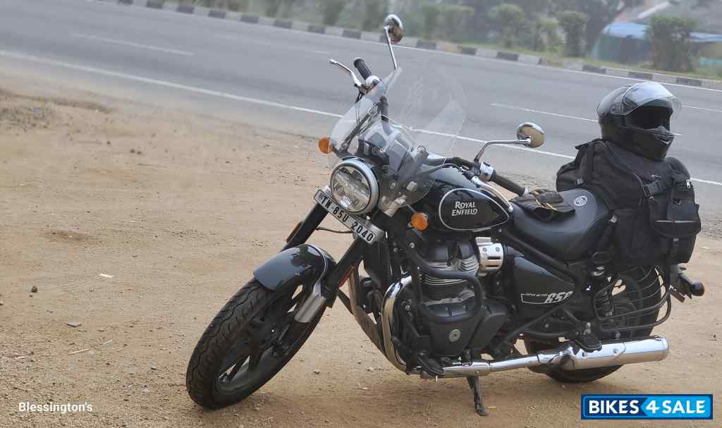 Astral Green Royal Enfield Super Meteor 650