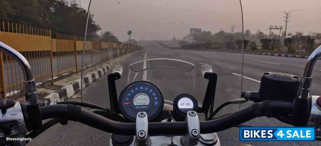 Astral Green Royal Enfield Super Meteor 650