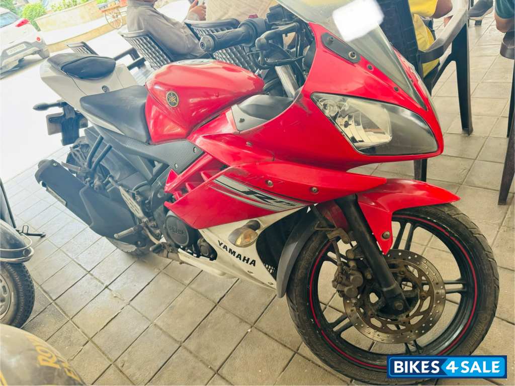 Yamaha YZF R15 V2