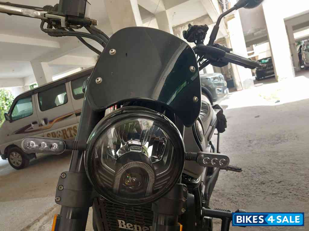 Benelli Leoncino 500 BS6