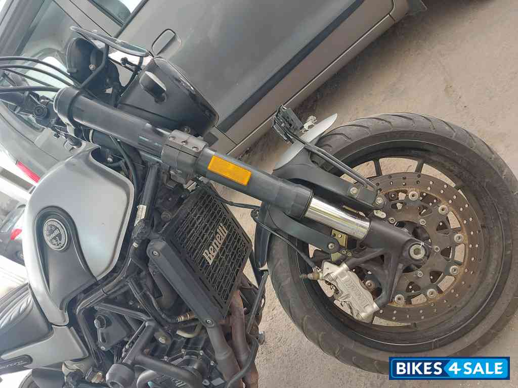 Benelli Leoncino 500 BS6