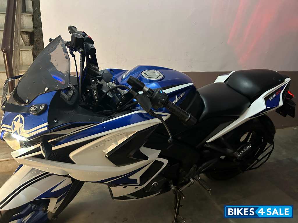 Racing Blue Bajaj Pulsar RS 200 ABS