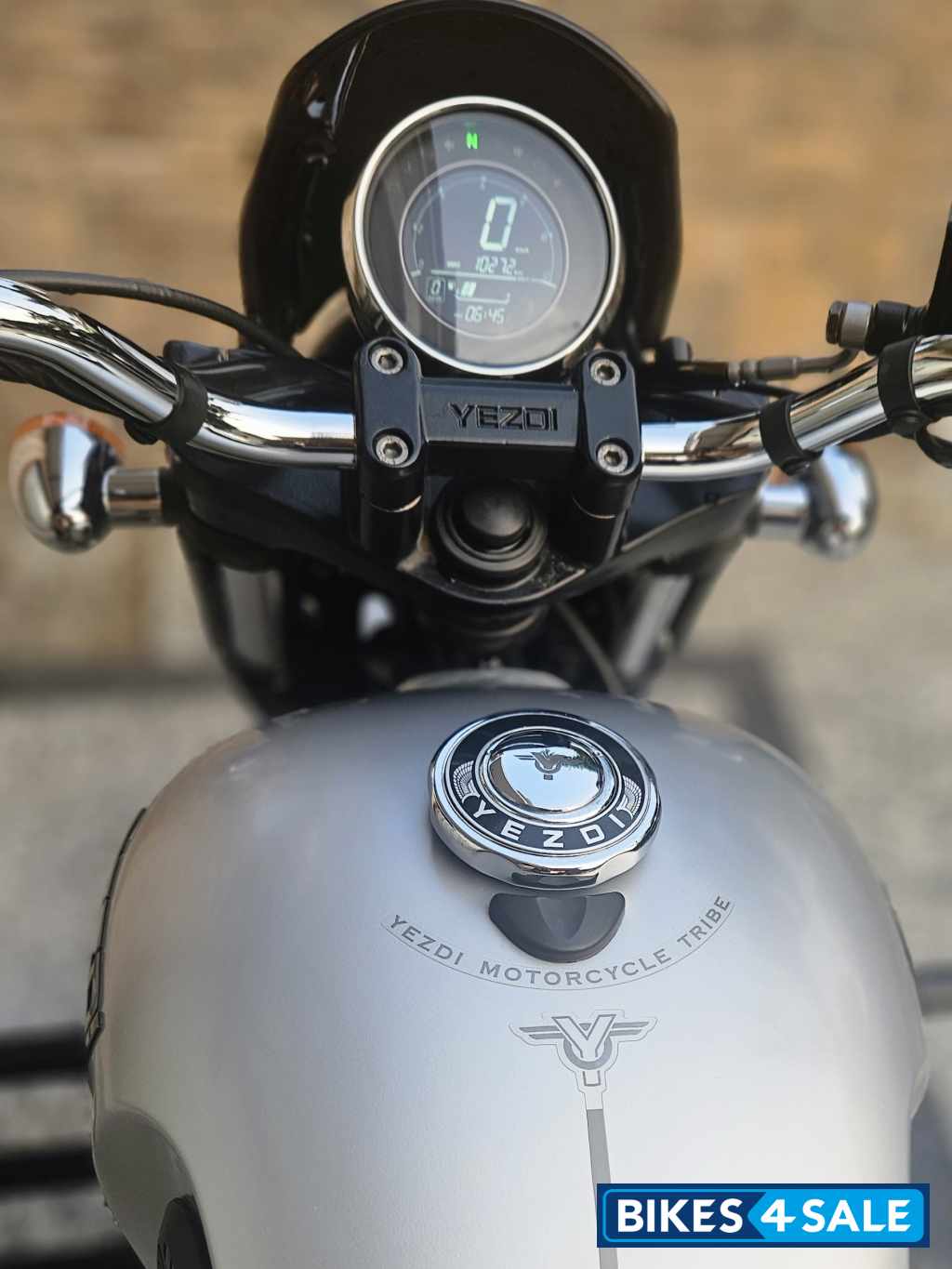 Yezdi Roadster Chrome