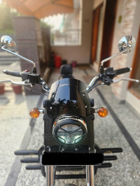 Yezdi Roadster Chrome