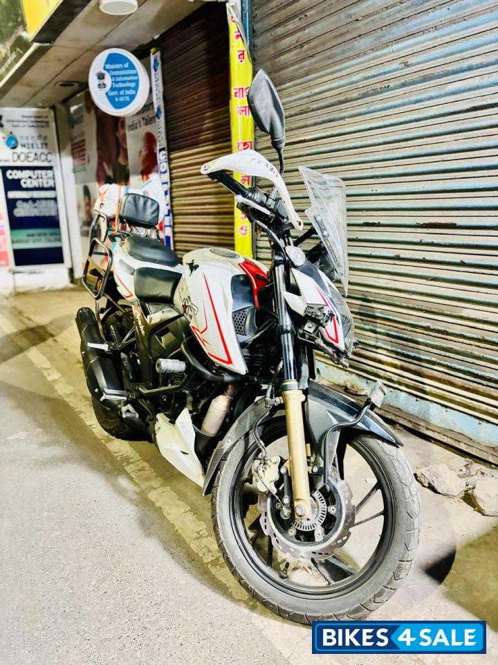 TVS Apache