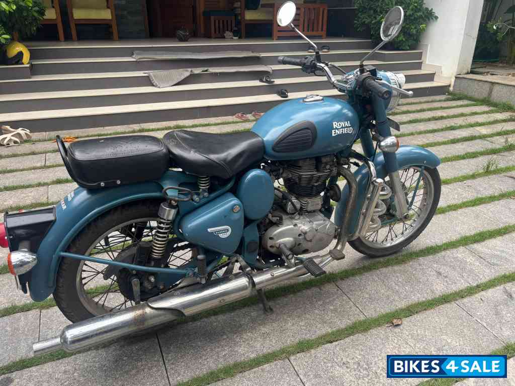 Royal Enfield Classic 500