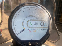 Royal Enfield Himalayan 452