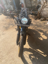 Royal Enfield Himalayan 452
