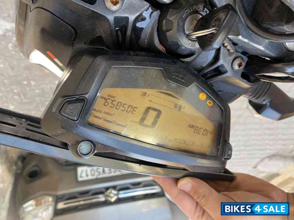 TVS Apache RTR 160 4V