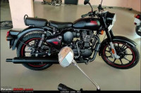 Royal Enfield Classic Stealth Black 2021 Model