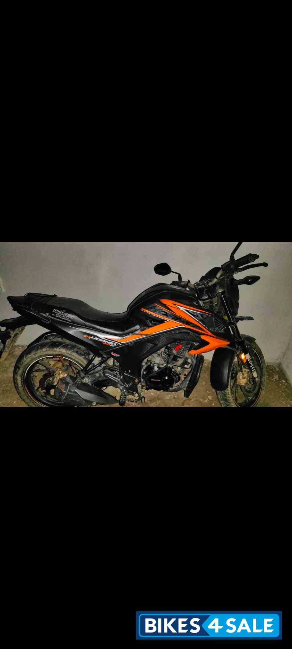 Orange Honda CB Hornet 160R ABS