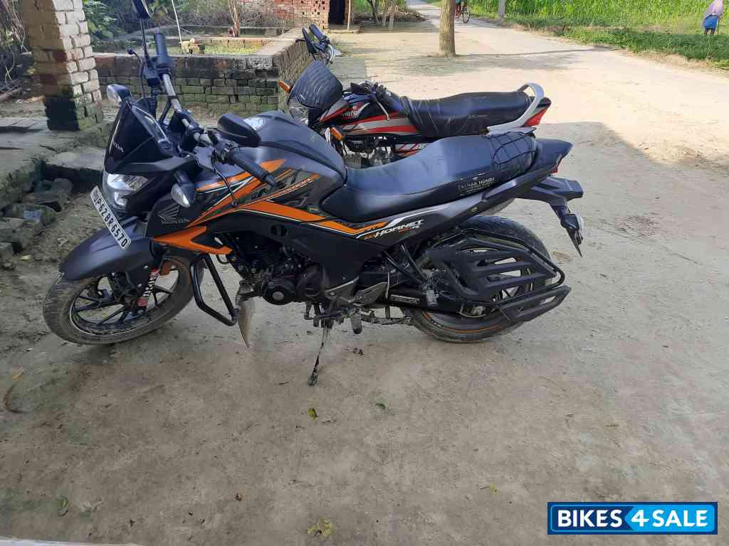 Orange Honda CB Hornet 160R ABS