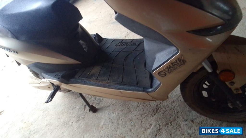 Gold Okaya Faast F-4