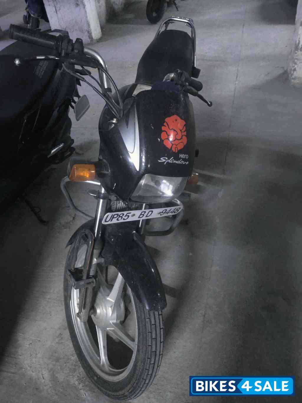 Black Hero Splendor Plus