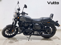 Yezdi Roadster Dark 2023 Model