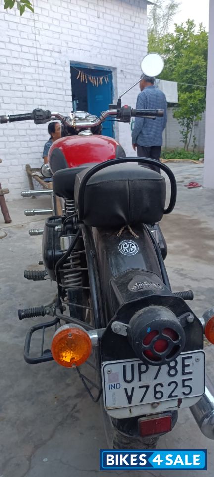 Royal Enfield Classic 350 Redditch Red