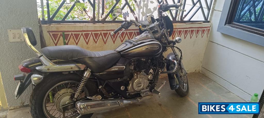 Bajaj Avenger Cruise 220