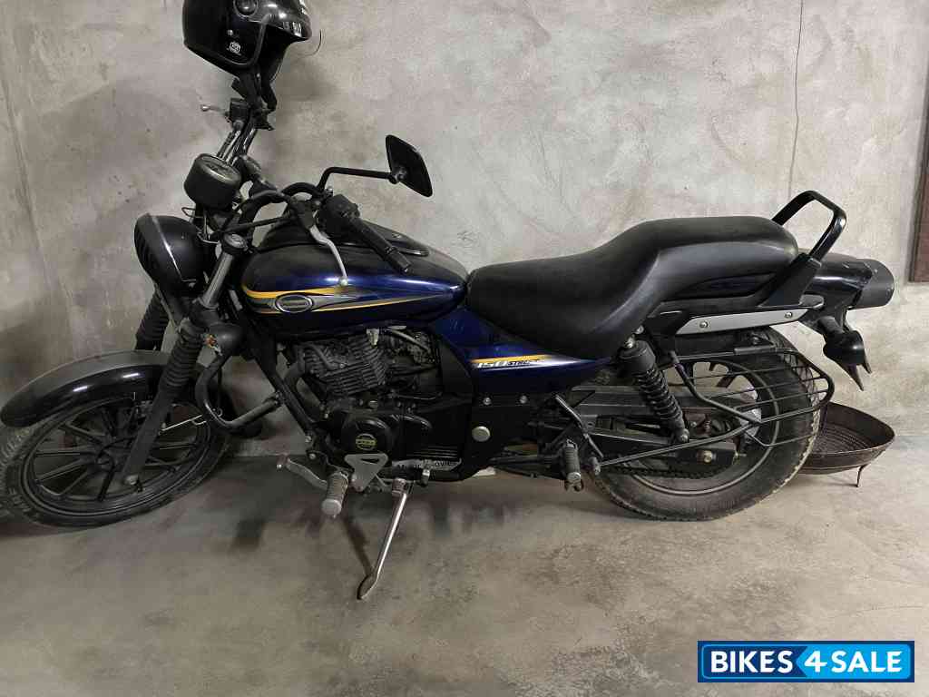 Bajaj Avenger Street 160