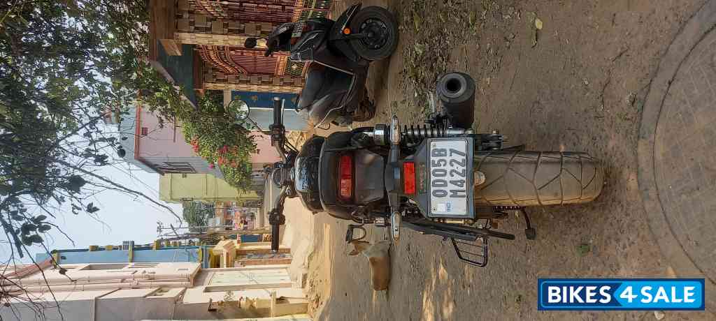 Honda 2023 CB350RS DLX Pro Dual Tone