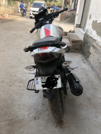 White TVS Apache RTR 160 BS VI