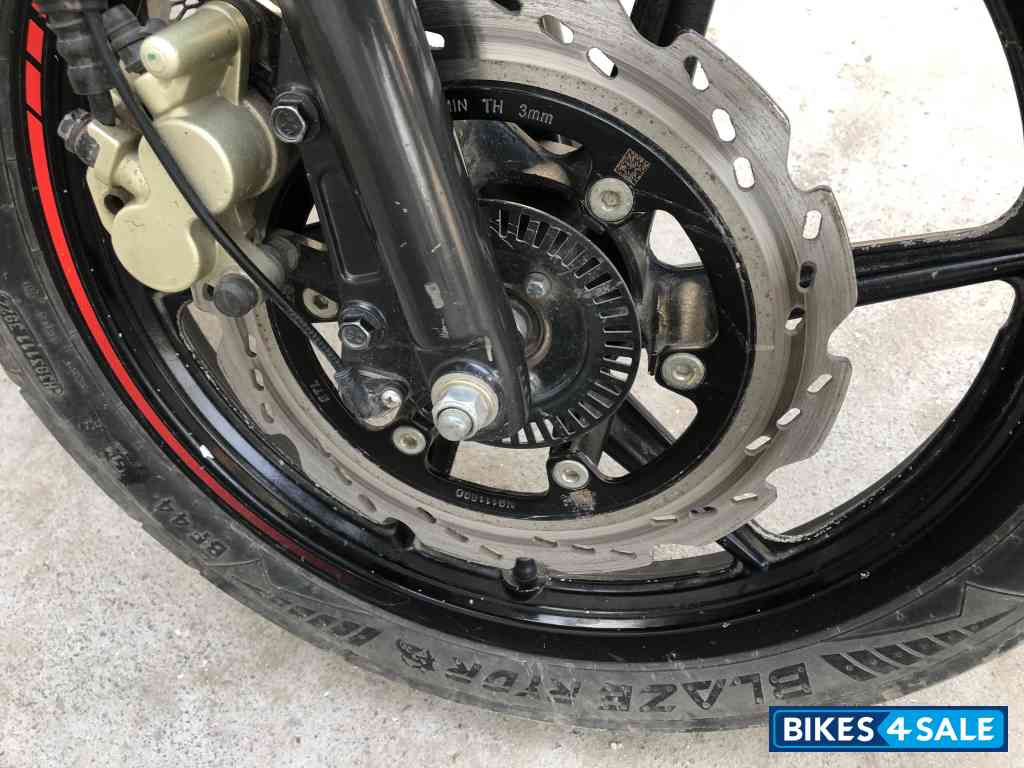 White TVS Apache RTR 160 BS VI