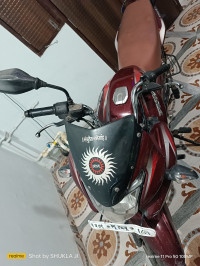 Wine Red Bajaj Discover 150 F