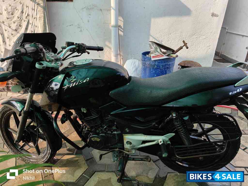 Black Bajaj Pulsar 150