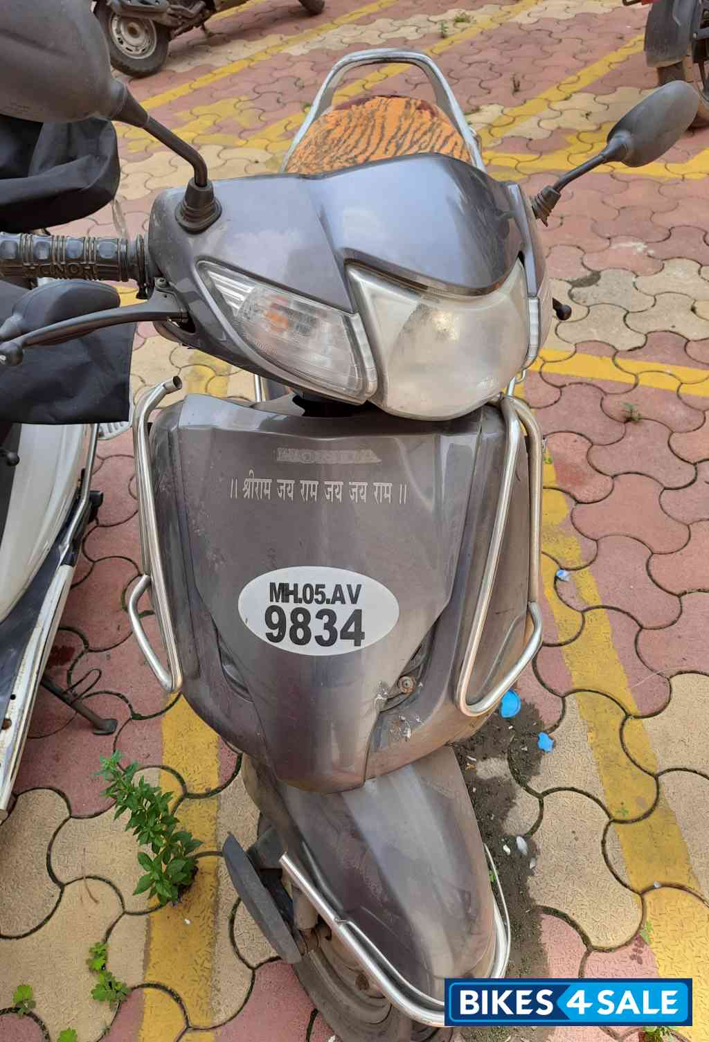 Grey Honda Activa