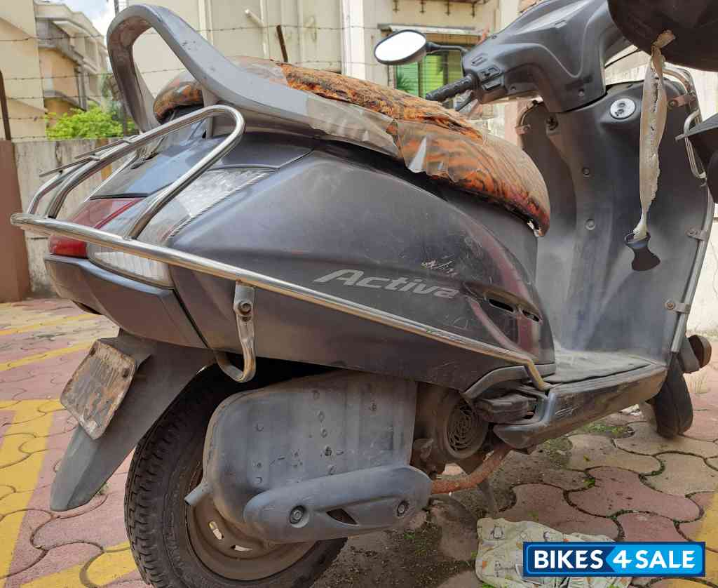 Grey Honda Activa
