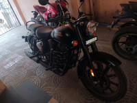 Royal Enfield Classic Stealth Black 2023 Model