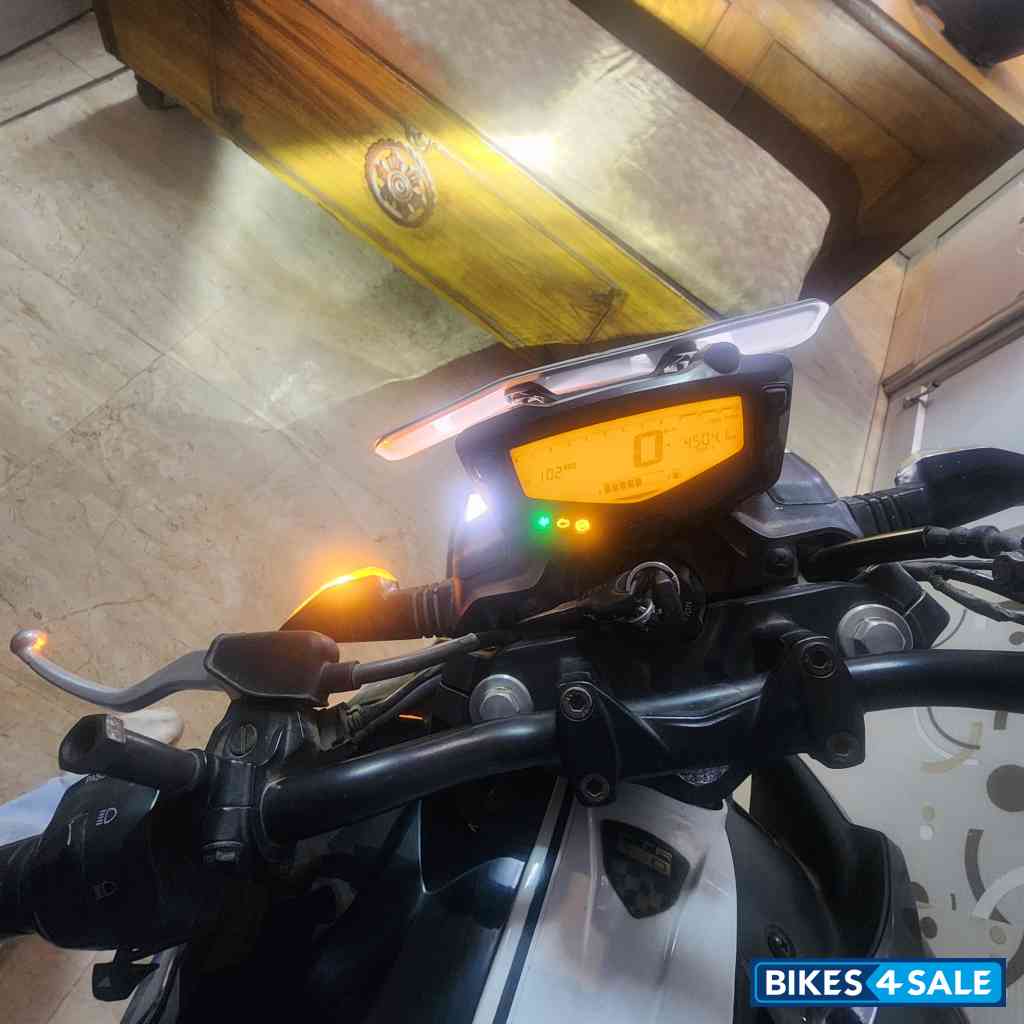 TVS Apache RTR 160 4V BS6