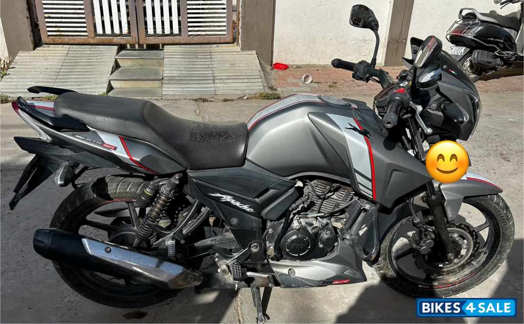 T Grey TVS Apache RTR 160 T Grey TVS Apache RTR 160