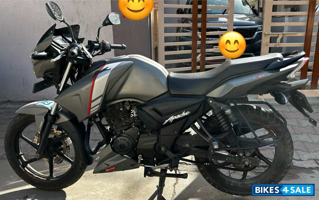 T Grey TVS Apache RTR 160 T Grey TVS Apache RTR 160
