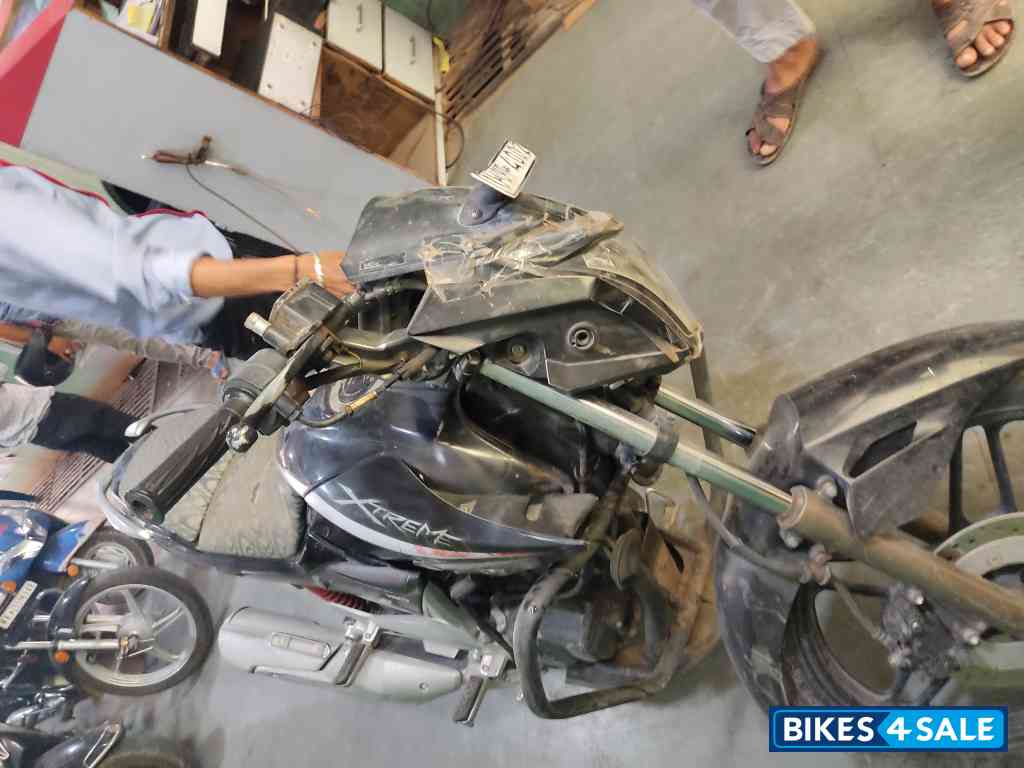 Black Hero Xtreme Sports